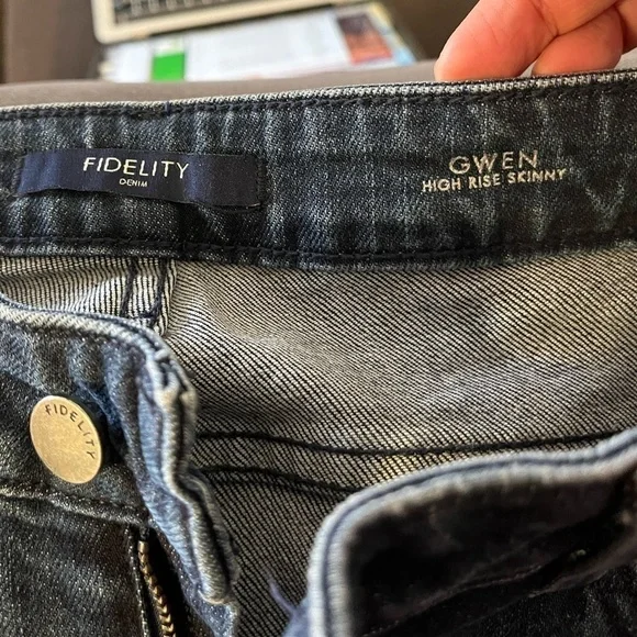 Fidelity denim Gwen high rise skinny Abbot vintage w holes distressed jeans. 29 - Picture 8 of 15
